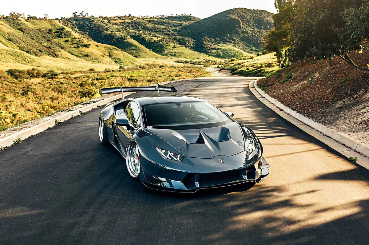 LAMBORGHINI HURACAN