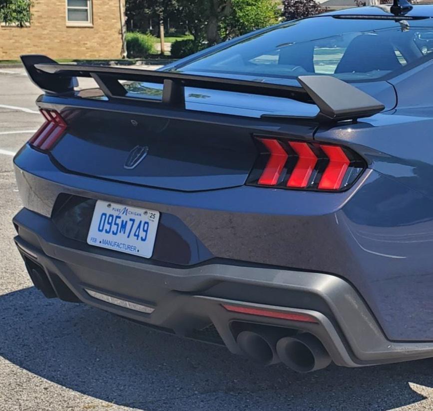 FORD S650 MUSTANG Dark Horse Handling Package Wing w/ Gurney Flap