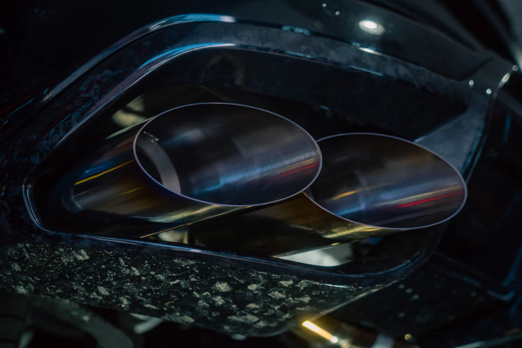 LAMBORGHINI URUS Full Titanium Valvtronic Style Exhaust System