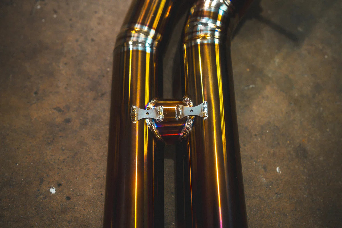 LAMBORGHINI URUS Full Titanium Valvtronic Style Exhaust System