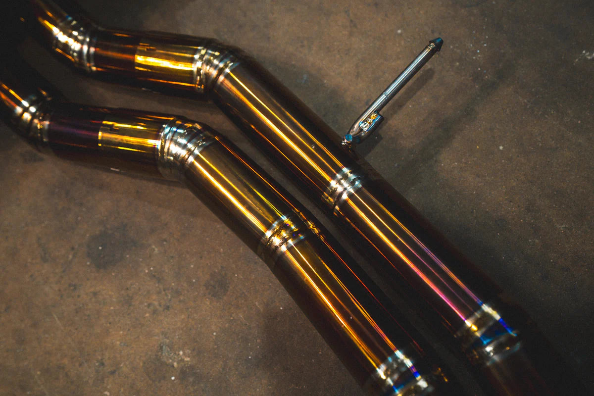 LAMBORGHINI URUS Full Titanium Valvtronic Style Exhaust System