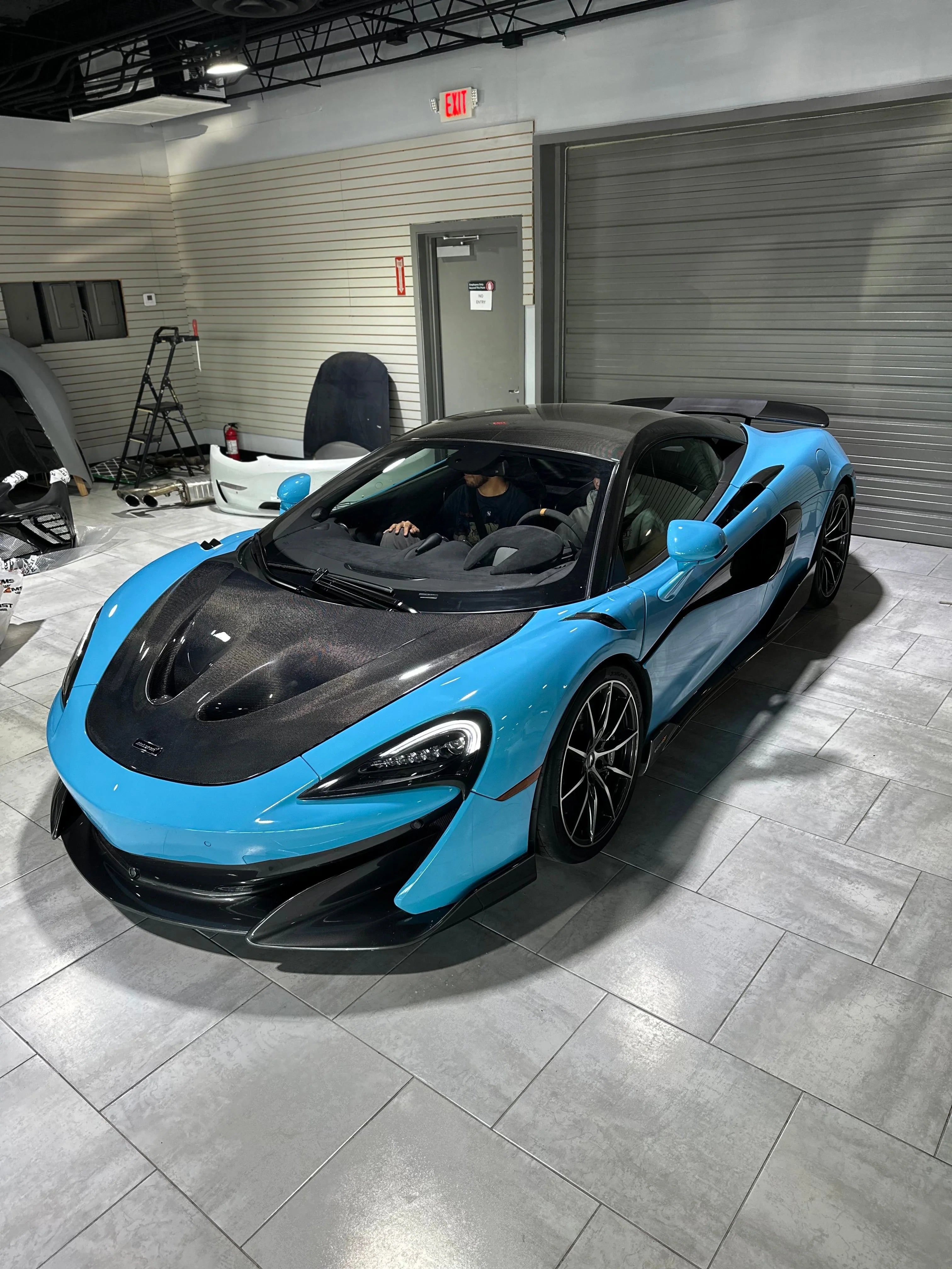 MCLAREN 570S/600LT Carbon Fiber P1 Style Hood