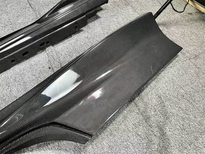 Ferrari F8 Dry Carbon Fiber OEM Style Body Kit