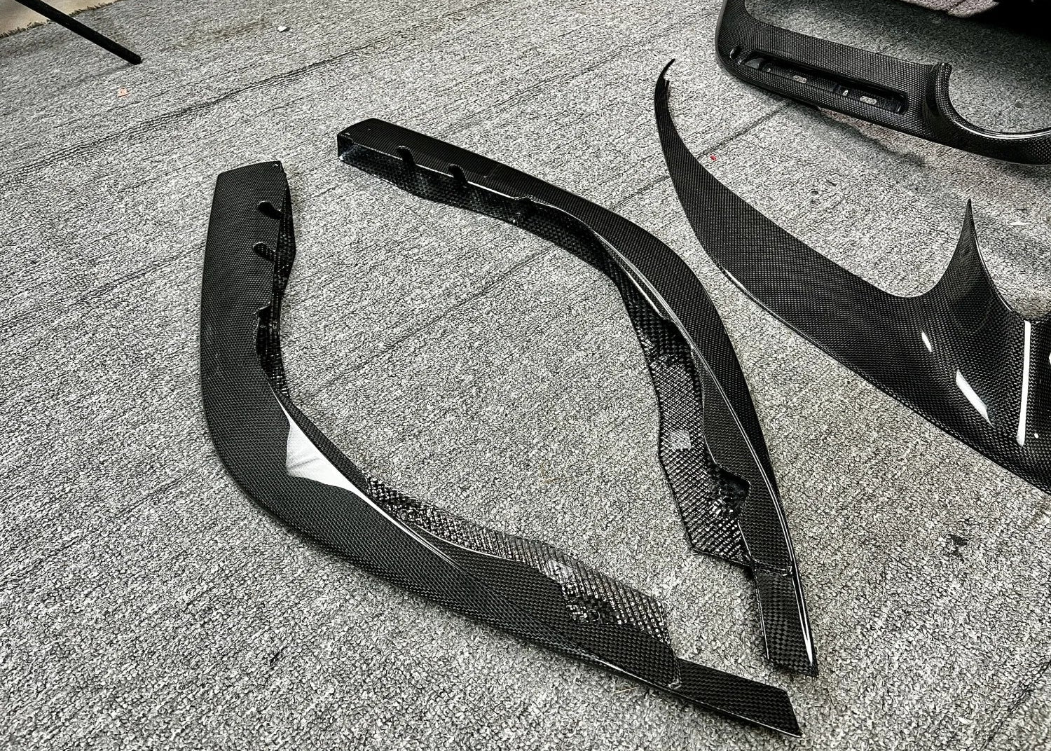 Ferrari F8 Dry Carbon Fiber OEM Style Body Kit