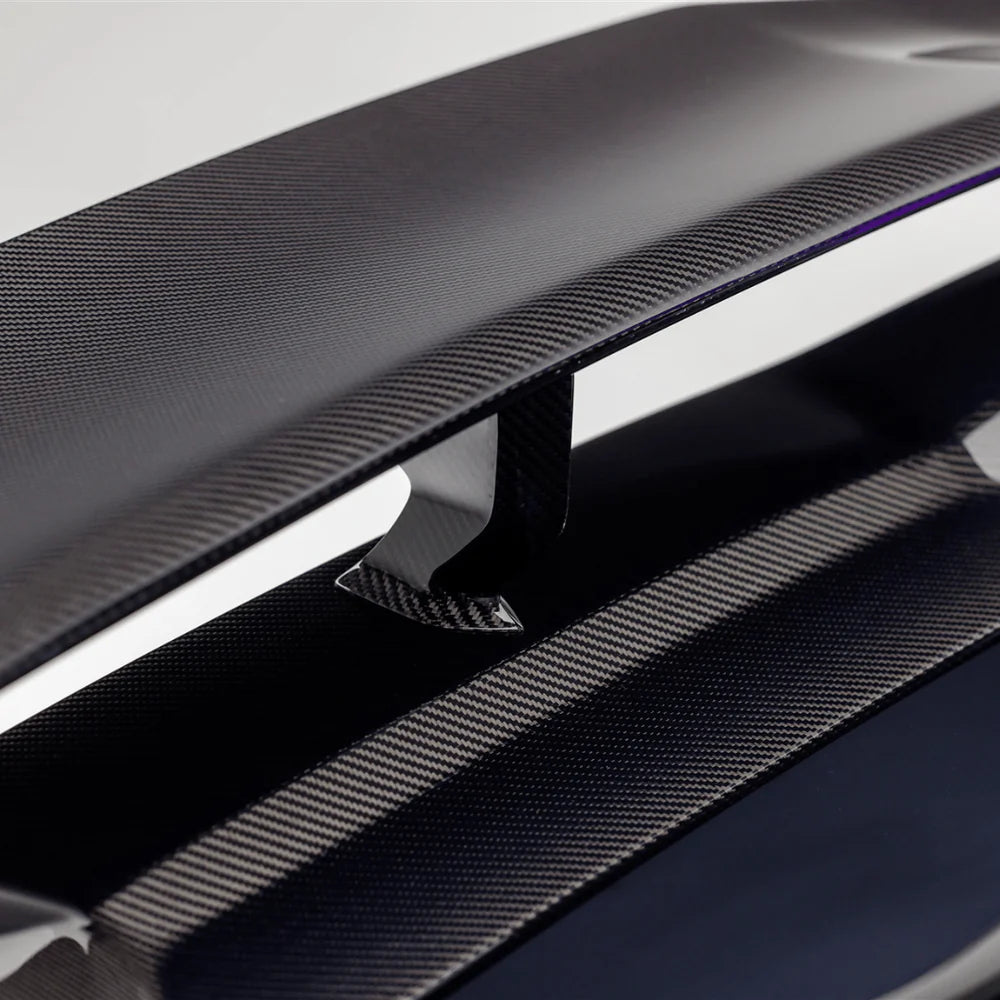 Lamborghini Huracan Dry Carbon Fiber V Style Wing w/ Integrated Decklid