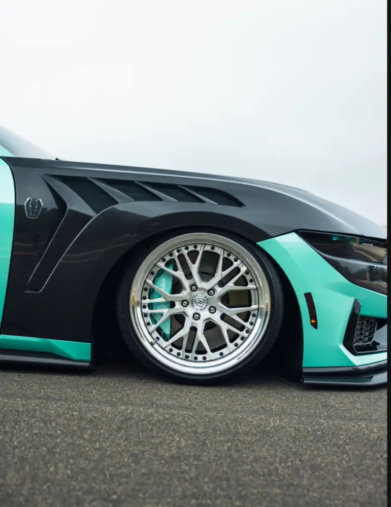 FORD S650 MUSTANG Carbon Fiber GTD Style Fenders