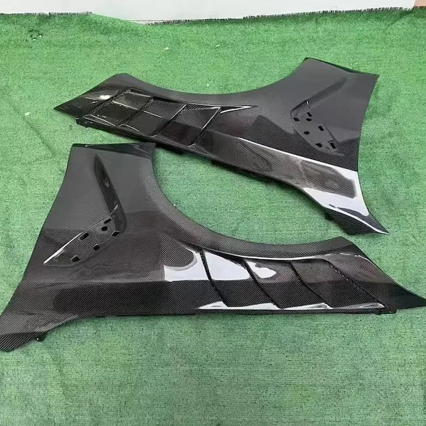 BMW G8X Carbon Fiber Fenders