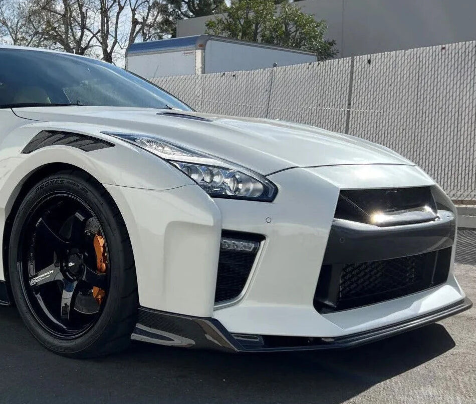 NISSAN R35 Dry Carbon Grill Trim
