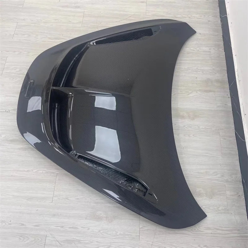 MCLAREN 720S Dry Carbon Fiber V Style Hood