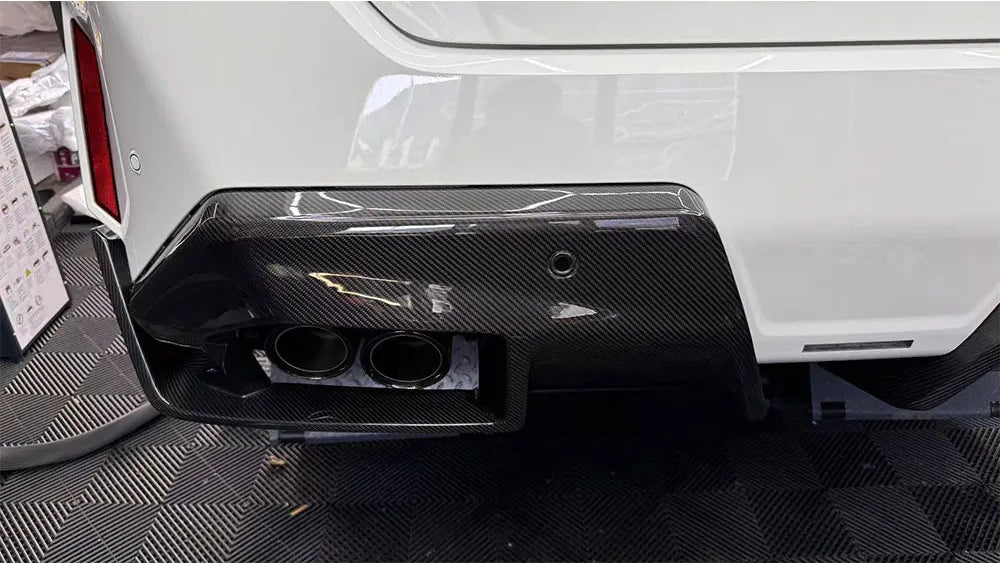 BMW G90 Carbon Fiber MP Style Basic Body Kit