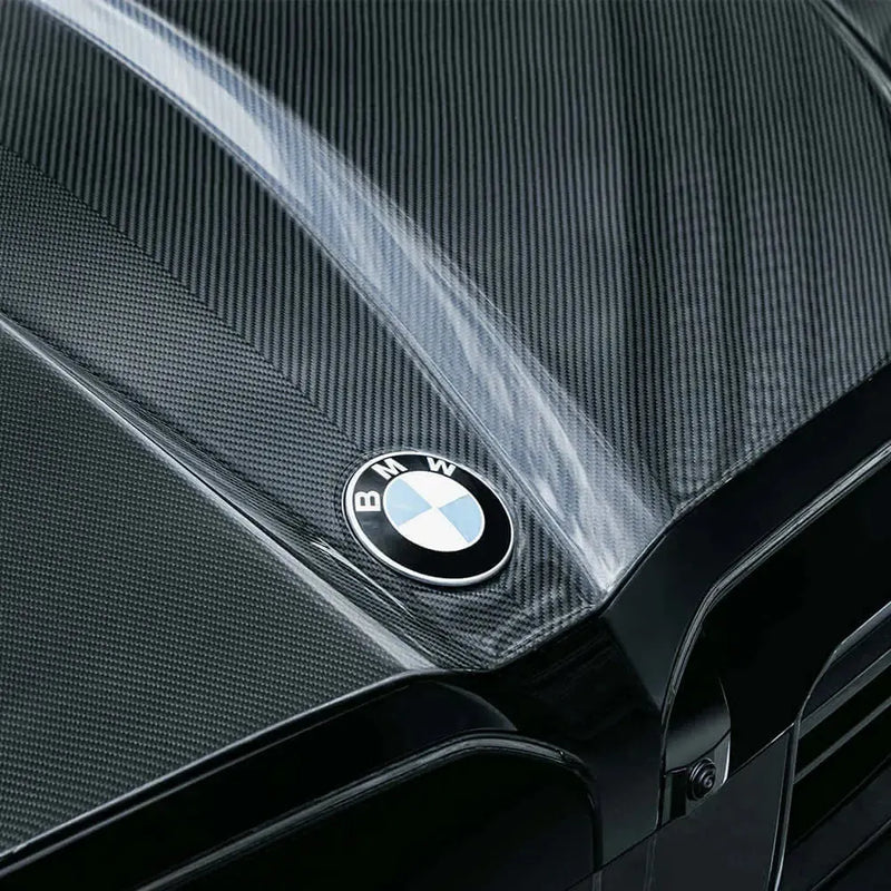 BMW G90 Dry Carbon Fiber SQ Style Vented Hood