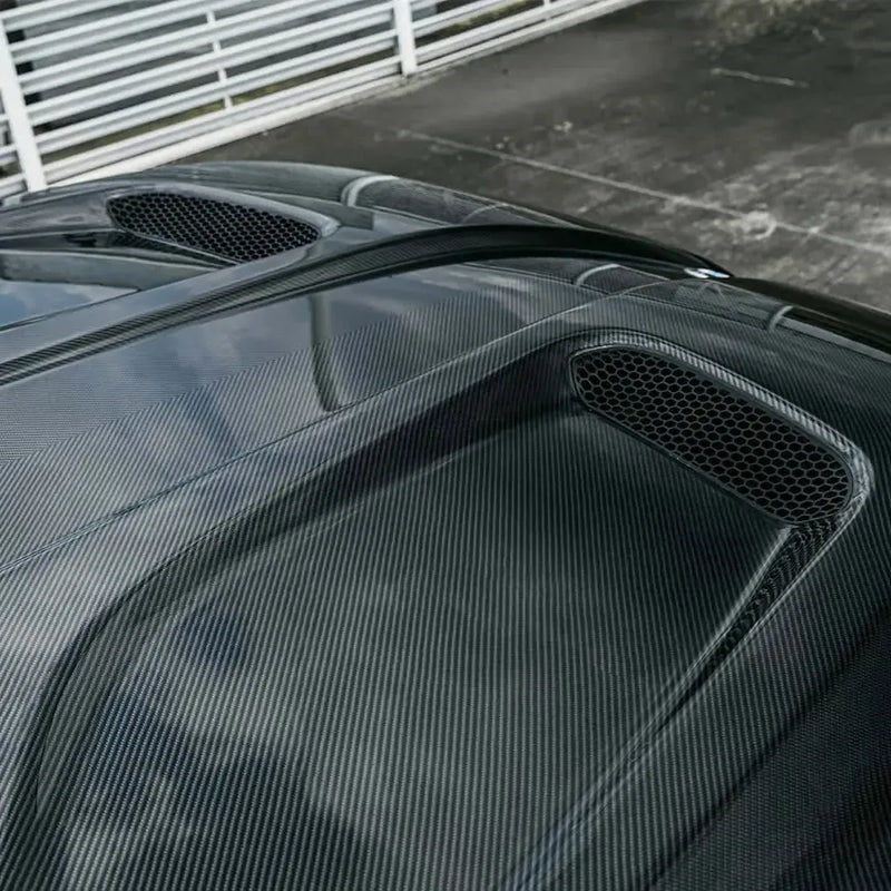 BMW G90 Dry Carbon Fiber SQ Style Vented Hood