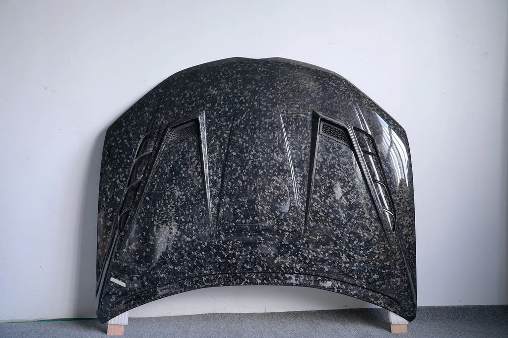 LAMBORGHINI URUS Forged Carbon fiber Wide Body Kit