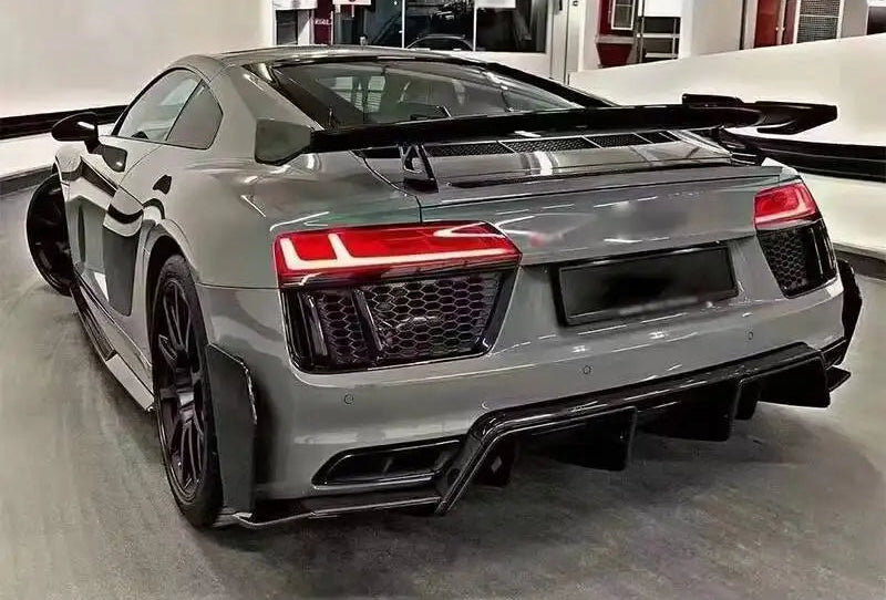 AUDI R8 Carbon Fiber Body Kit