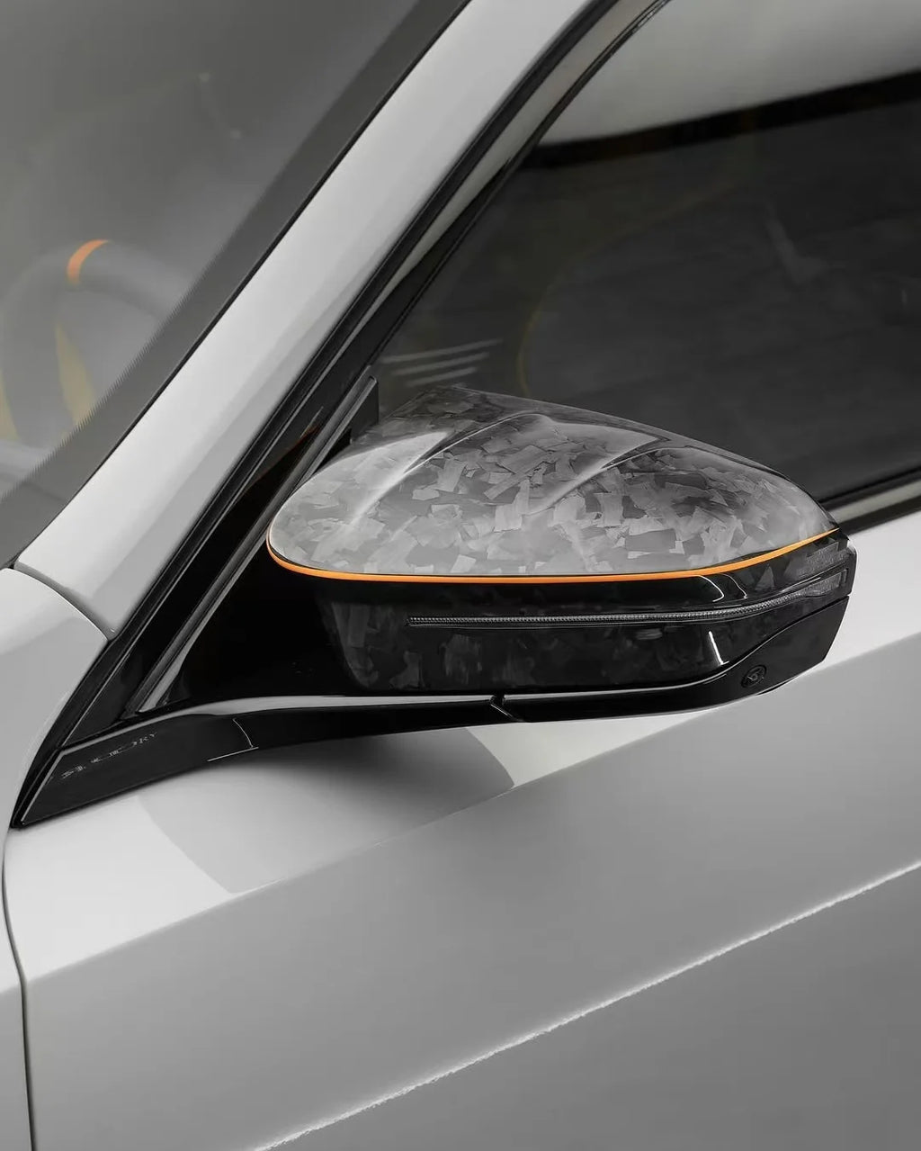 BMW G90 Carbon Fiber Mansori Style Body Kit