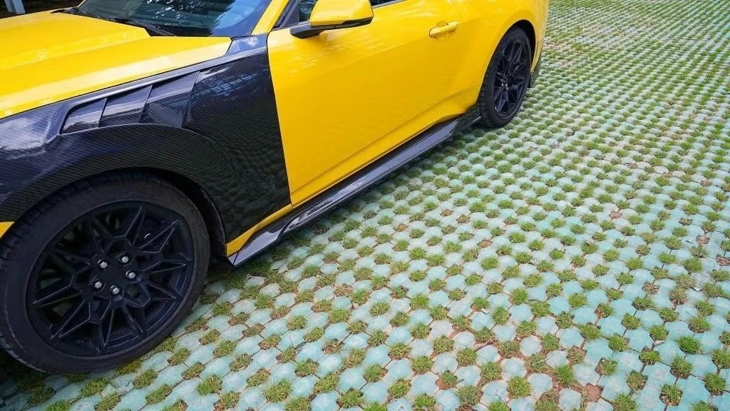 FORD S650 MUSTANG Carbon Fiber Side Skirts