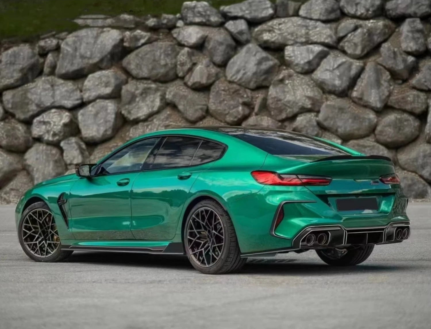 BMW F92/F93 Dry Carbon Fiber Front Splitter