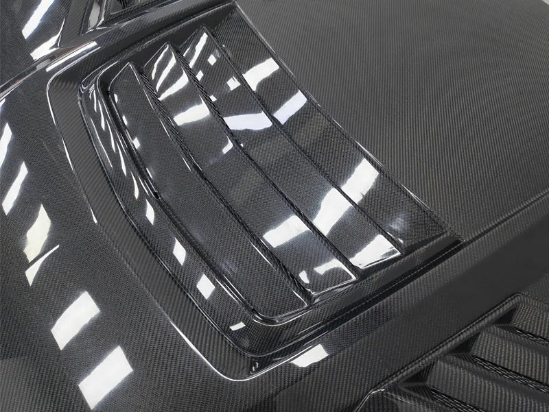 FORD S650 MUSTANG Carbon Fiber Shelby Super Snake Style Vented Hood