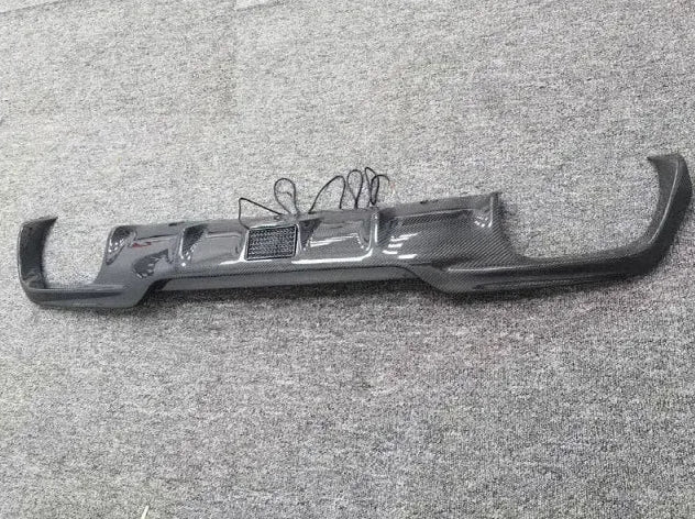 BMW F92/F93 Carbon Fiber AC Style LED Rear Diffuser