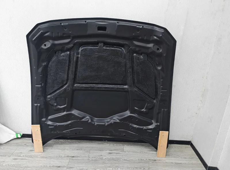 FORD S650 MUSTANG Carbon Fiber Shelby Super Snake Style Vented Hood