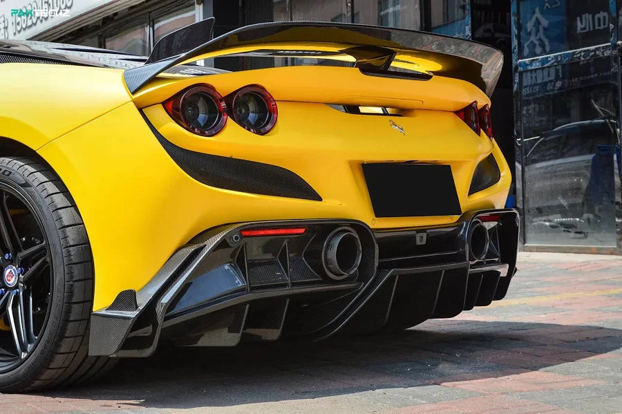 FERRARI F8 Dry Carbon Fiber PT Style Rear Diffuser